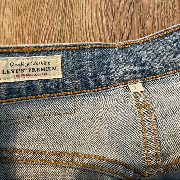 NWT LEVI'S PRIDE SKIRT Denim Front Slit Knee Length Y2K Vibes Women's Size Large - Picture 11 of 14